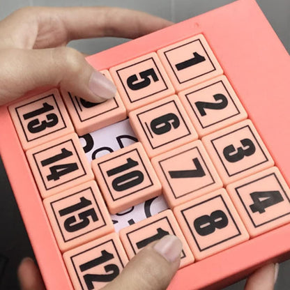PuzzleDigits | Spil og løs - Aritmetisk puslespil