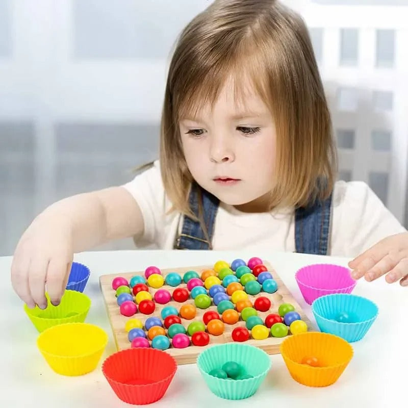 BeadBlox | Montessori Perlebræt - Farve, Tæl & Vind Spil for Kreative Børn